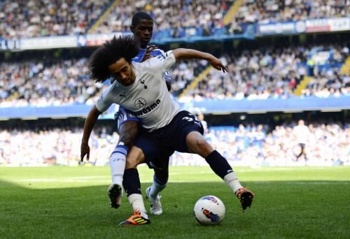 2012-03-24t131658z_01_djm101_rtridsp_3_soccer-england_reuters