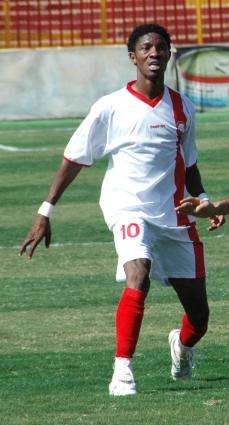 صاحب الهدف الوحيد فرانسيس 