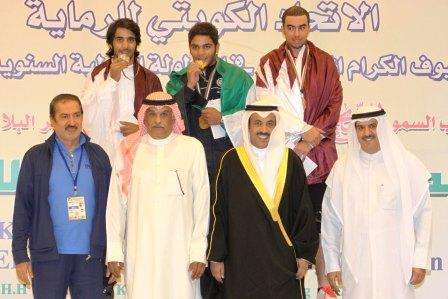 المهندس دعيج العتيبي رئيس الاتحاد العربي للرماية يتوج الفائزين