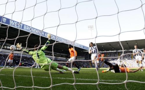 2012-03-25t161945z_01_dst13_rtridsp_3_soccer-england_reuters