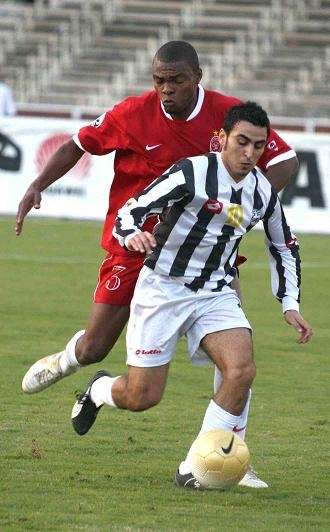 صراع الصداره يشتد بين الأتحاد والمدينه