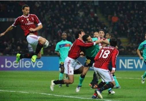 من يحسم معركة سان سيرو؟