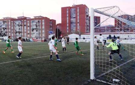 منتخب السعودية للناشئين خلال المعسكر