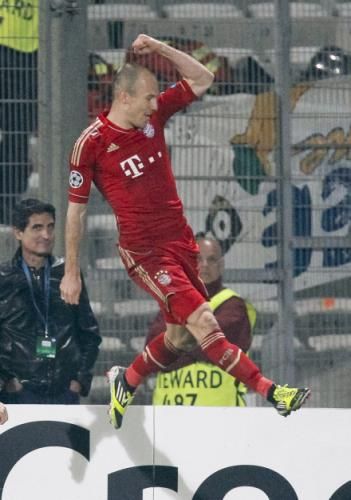2012-03-28t202240z_01_rpr08_rtridsp_3_soccer-champions_reuters