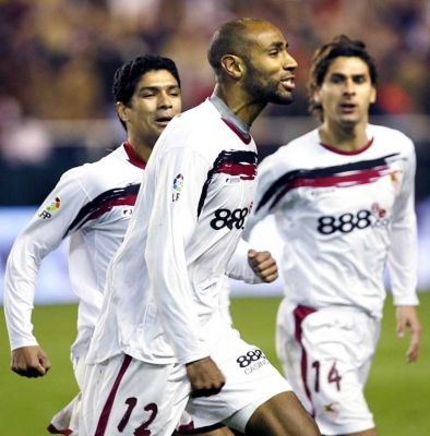 أشبيلية المتصدر في اختبار صعب عندما يحل ضيفا على سرقسطة