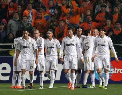 فرحة ريال مدريد بعد إحدى الأهداف الثلاثة في أبويل