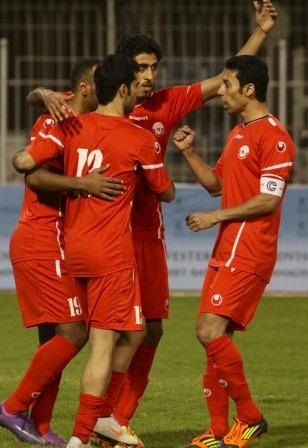 فرحة الفوز على لاعبي المحرق