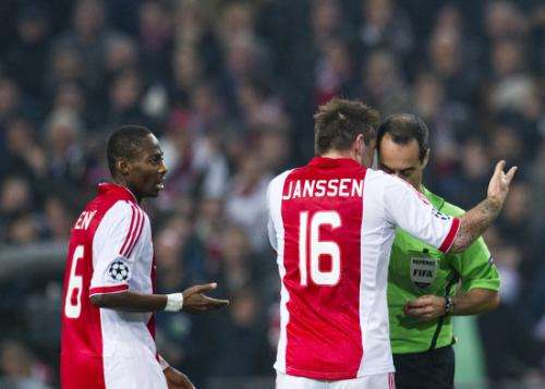 2011-12-07t223804z_01_rvl013_rtridsp_3_soccer-champions_reuters