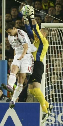 2012-04-03t201238z_01_aco118_rtridsp_3_soccer-champions_reuters