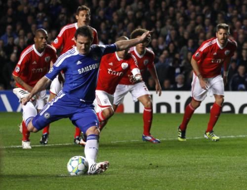 2012-04-04t192131z_01_clh100_rtridsp_3_soccer-champions_reuters