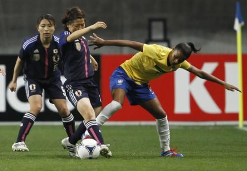 2012-04-05t111307z_01_kob103_rtridsp_3_soccer-japan-women_reuters