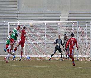 صور من لقاء الوحدات والجزيرة وبعدســـــة كوورة