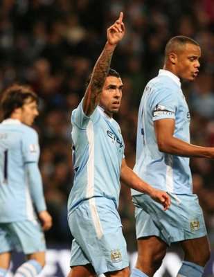 تيفيز عاد للتهديف مرة أخرى