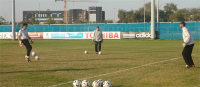 حراس مرمى المنتخب السعودي قبل بدء المناورة