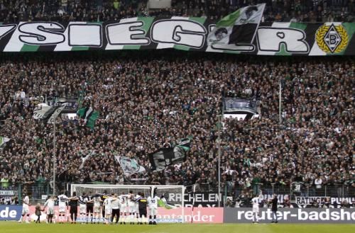 2012-04-15t154106z_01_ina28_rtridsp_3_soccer-germany_reuters