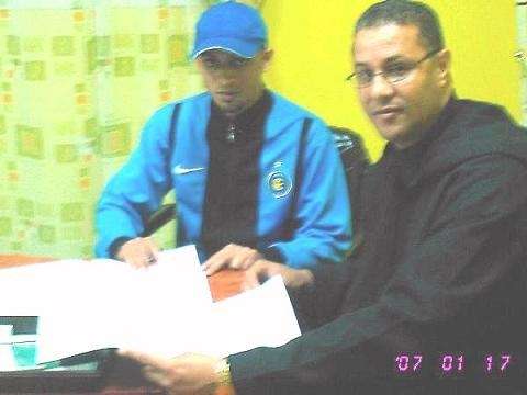 شحات يوقع رسميا مع خليج سرت 