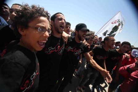 التراس الأهلي خارج المحكمة اليوم