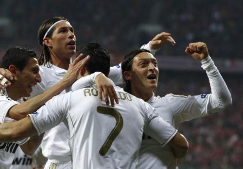 2012-04-17t201527z_01_reh17_rtridsp_3_soccer-champions_reuters