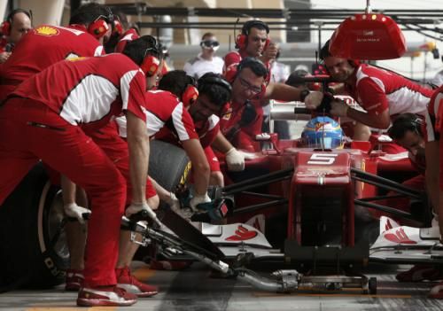 2012-04-20t141746z_01_bah136_rtridsp_3_motor-racing-prix_reuters