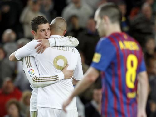 2012-04-21t201344z_01_sps25_rtridsp_3_soccer-clasico_reuters