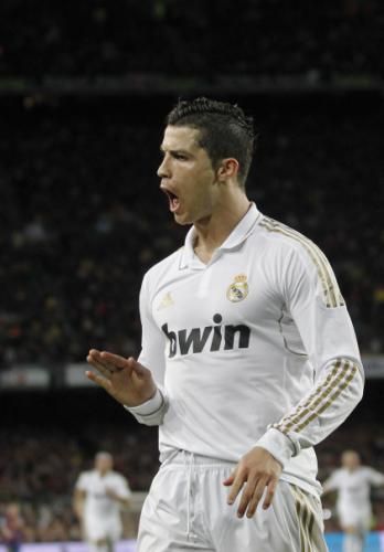 2012-04-21t194410z_01_mad645_rtridsp_3_soccer-clasico_reuters
