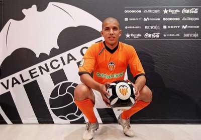 فيجولي مستمر في التألق مع الخفافيش