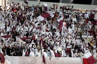 الجمهور القطري في المباراة مع السعودية