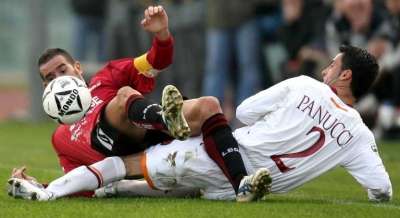 لقطة بين بانوتشي من روما ولوكاريلي من ليفورنو