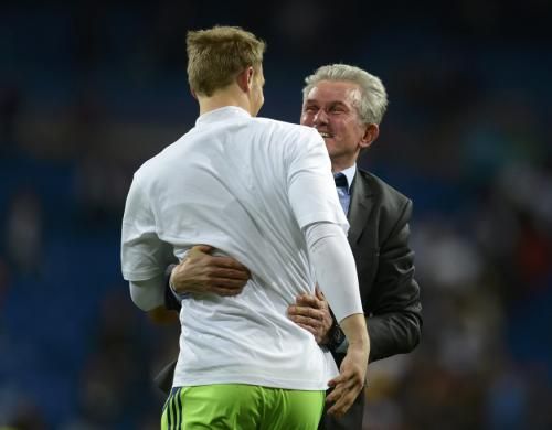 فرحه يوب هاينكس مع مانويل نوير