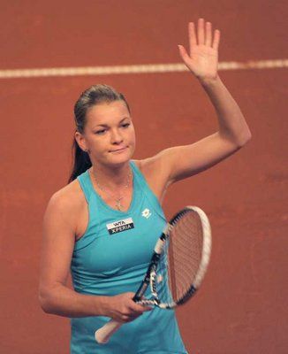 البولندية أنيسكا الرابعة عالمياً 