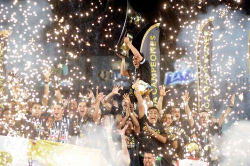 20120426-634710245820201904_efe