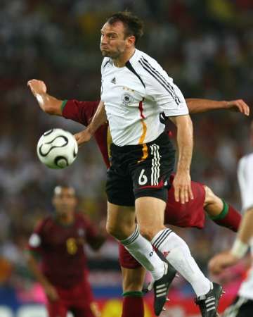 بقميص المنتخب الألماني