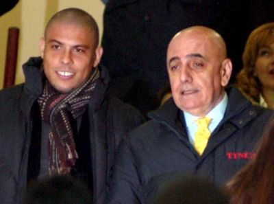 رونالدو بضيافة أدريانو غالياني في منصة الشرف بالسان سيرو