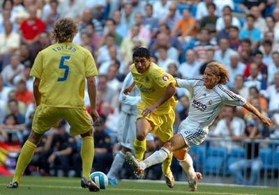 لقطة أرشيفية لسالغادو (يمين)