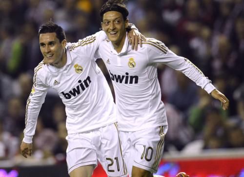 2012-05-02t211817z_01_foz16_rtridsp_3_soccer-spain_reuters