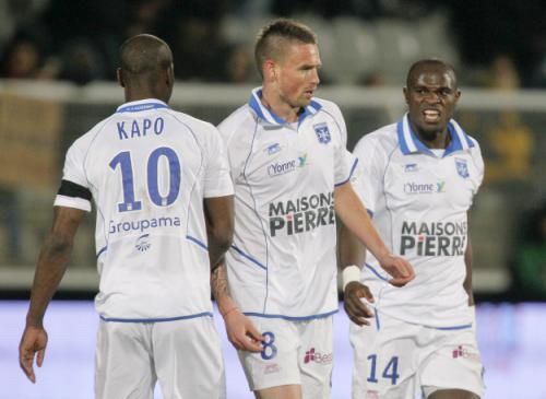 لاعبى اوكسير الفرنسى