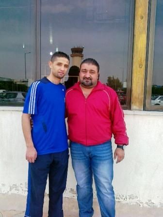 عبد الفتاح مع أبو سليم لحظة وصوله عمان