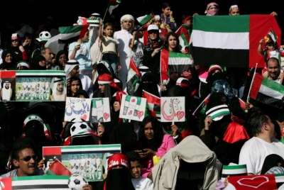 اسماعيل مطر أمطر هذا الجمهور بالأفراح في نهاية خليجي 18