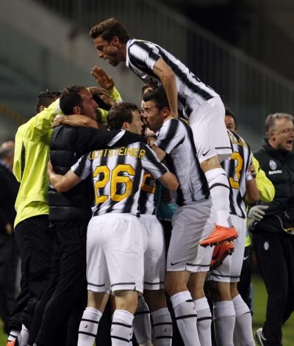 2012-05-06t201258z_01_trs202_rtridsp_3_soccer-italy_reuters