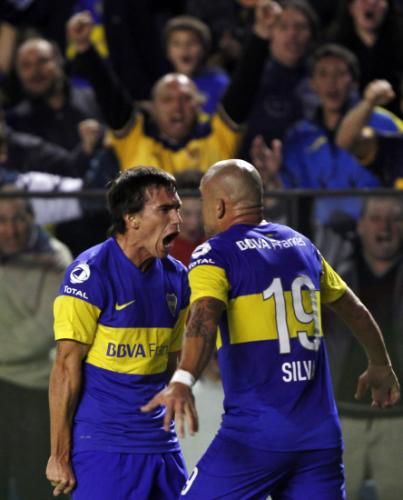 2012-05-03t005103z_01_bas113_rtridsp_3_soccer-libertadores_reuters