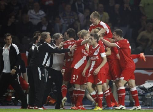 2012-05-10t203300z_01_tpe42_rtridsp_3_soccer-germany_reuters