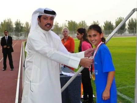 الشيخ احمد يتوج احدى بطلات العدو