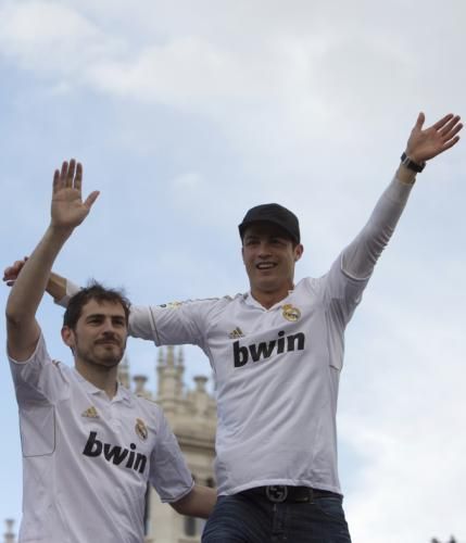 2012-05-03t190252z_01_mad08_rtridsp_3_soccer-spain-real-celebration_reuters