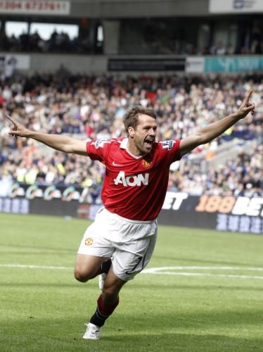 2010-09-26t124455z_01_pnn13_rtridsp_3_soccer-england_reuters