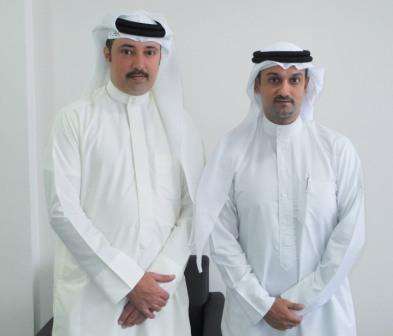 الشيخ احمد بن حمد خلال استقباله فراس الحلواجي امس