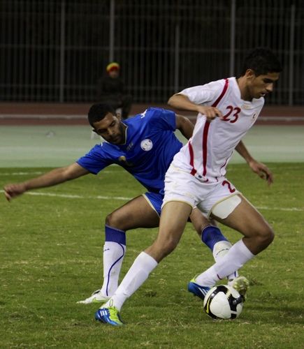 لقطة من مباراة الذهاب بين الرفاع الشرقي و النجمة .. تصوير: زكي الشيخ