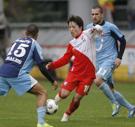 يوشياكي تاكاجي