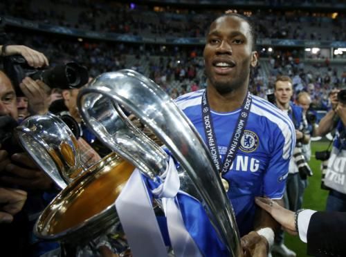 أسطورة البلوز ديديه بقاءه محل شك 