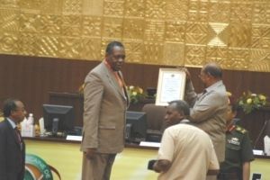 حياتو داخل قاعة الصداقة