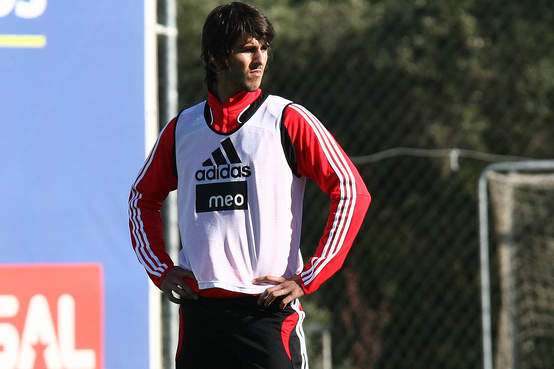 نيلسون اوليفييرا الملقب "ايريك كانتونا البرتغالي"